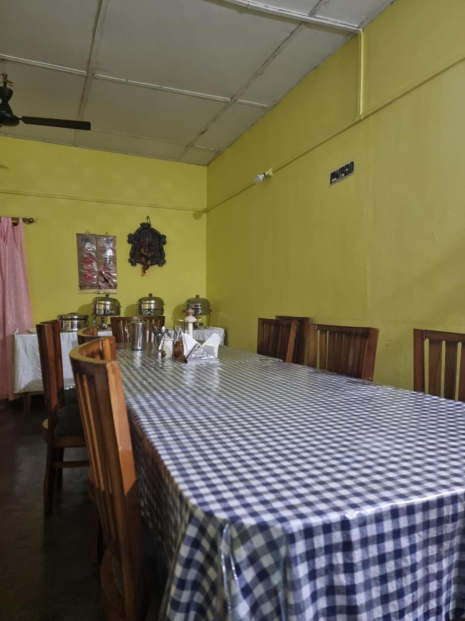 Shivaji Inn Kāziranga Exterior foto